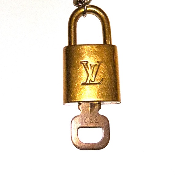 Louis Vuitton Lock and key number 332 - Picture 2 of 5
